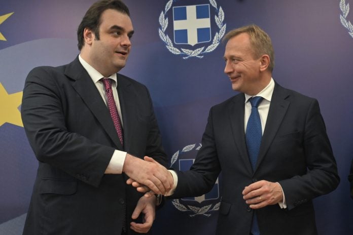 Συνάντηση Πιερρακάκη-Σεράφιν: Η Ελλάδα πιστεύει σε μια Ευρώπη που εμπνέει εμπιστοσύνη και σταθερότητα στους πολίτες της