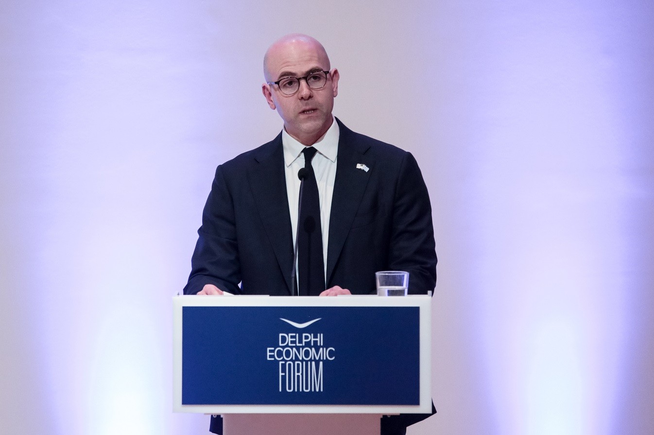 Στίβεν Μιράν (Fed): Η Ελλάδα και η ΕΚΤ μας έδειξαν τον δρόμο (pics)