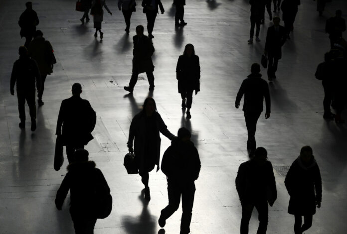 Στο 0,001% συγκεντρωμένος τριπλάσιος πλούτος από το φτωχότερο μισό του πλανήτη