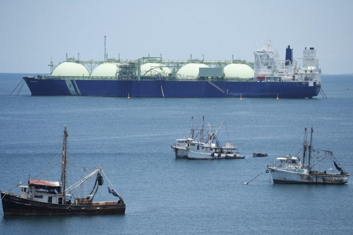 Το Ελ Σαλβαδόρ υπογράφει «αμοιβαία» εμπορική συμφωνία με τις ΗΠΑ