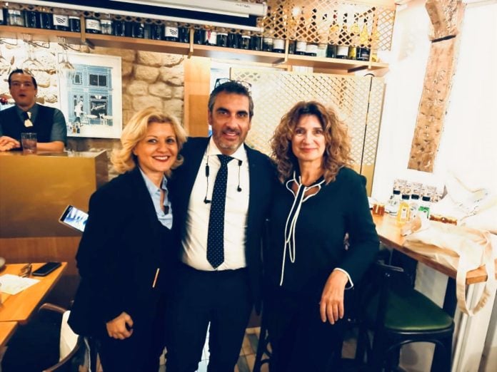 Τουρισμός: Ενισχυμένη προβολή ελληνικών προορισμών στη Γαλλία