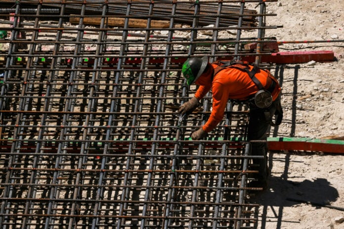 Χρηματιστήριο: Η εξ αντανακλάσεως άνοδος στη Δομική Κρήτης