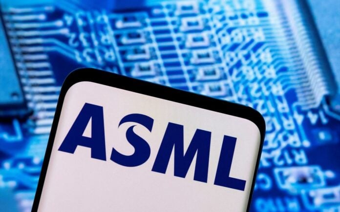 ASML: Ρεκόρ παραγγελιών και αισιόδοξες προβλέψεις για το 2026 – Άλμα 7% για τη μετοχή