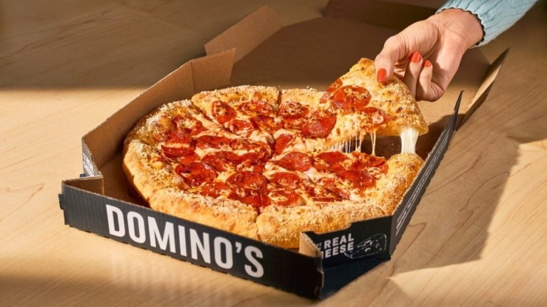 Domino’s Pizza: Άλμα 7% για τη μετοχή μετά τις ισχυρές πωλήσεις στις ΗΠΑ