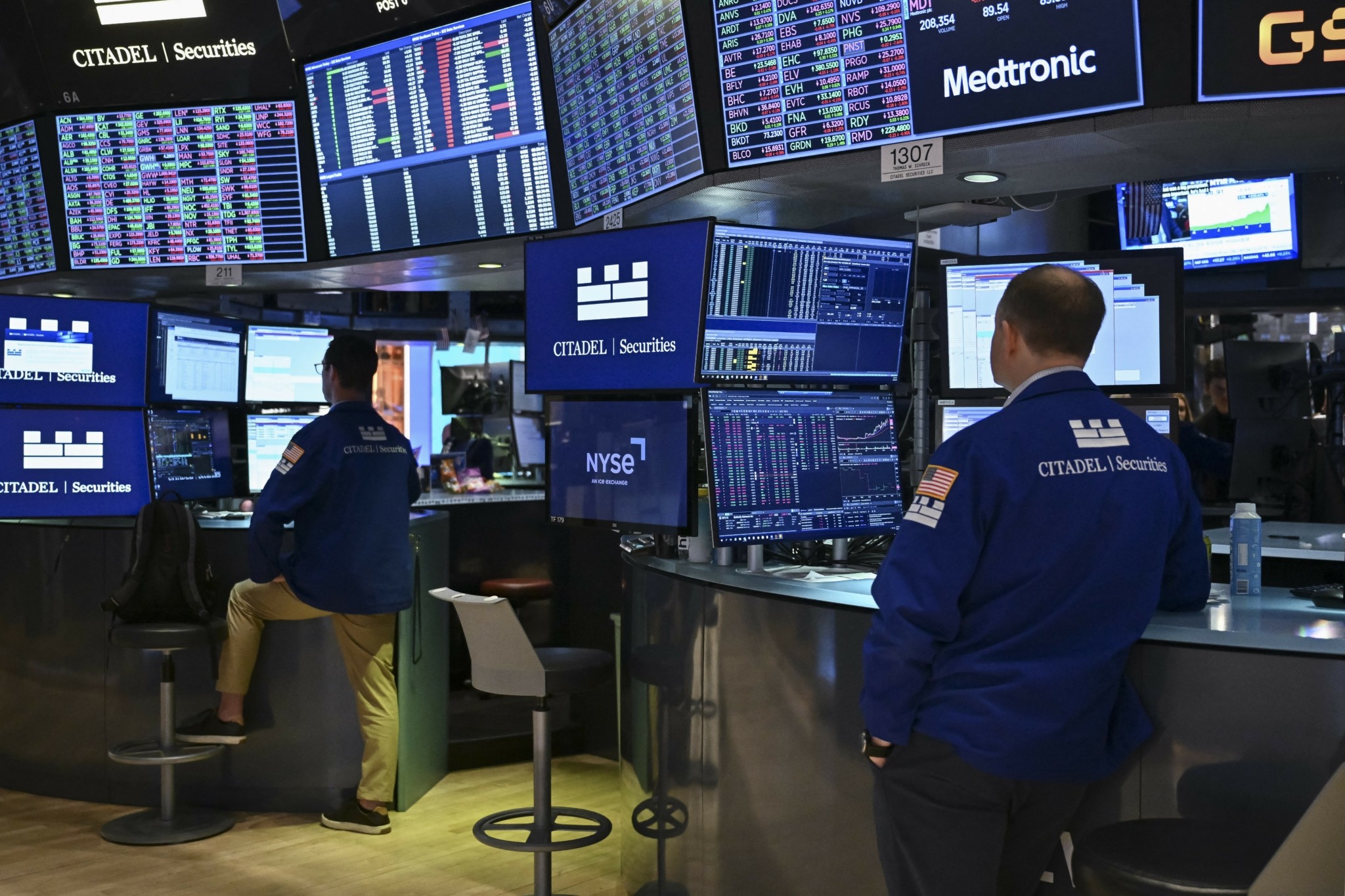 Επιστροφή στα κέρδη στη Wall Street – Η παρέμβαση Τραμπ άλλαξε στο παρά πέντε το κλίμα