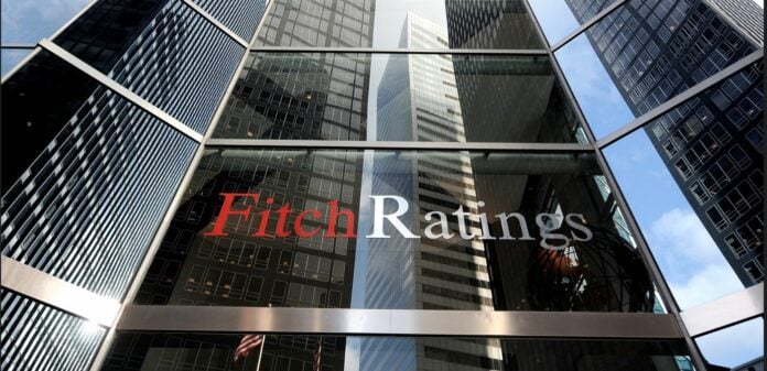 Fitch: Αναβάθμιση σε BBB για την Ελλάδα – Κλείνει με ισχυρό σήμα το 2025