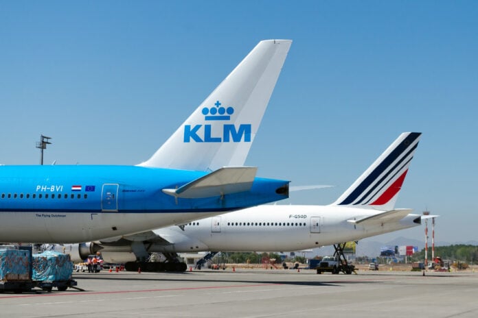Η Air France – KLM αναμένει αύξηση 2,4 δισ. δολάρια στο κόστος καυσίμων και μειώνει τις προβλέψεις για τη χωρητικότητα