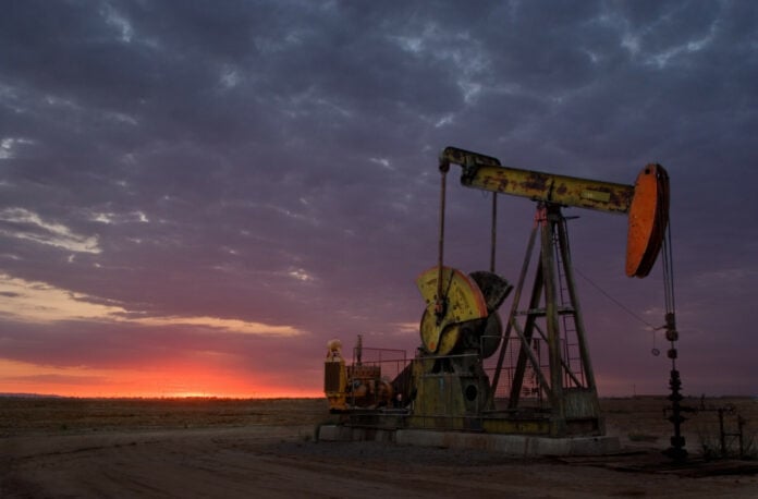 IEA: Η «όρεξη» για πετρέλαιο και φυσικό αέριο θα αυξάνεται έως το 2050 –  «Βασιλιάς» τα ορυκτά καύσιμα