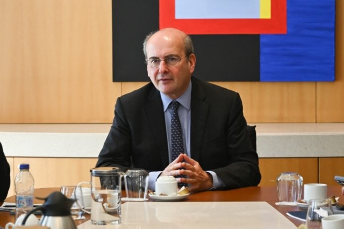 Κ. Χατζηδάκης: Πριν το Πάσχα ανακοινώνεται η επόμενη αύξηση στον κατώτατο μισθό