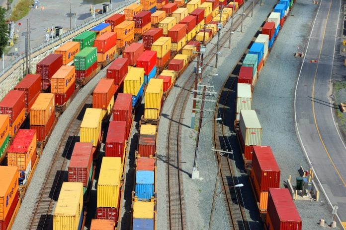 Καναδάς: Άνοδος στον μεταποιητικό τομέα για πρώτη φορά μετά από έναν χρόνο