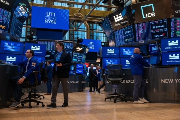 Με το δεξί «μπήκε» ο Μάιος στη Wall Street – Διευρύνουν τα ρεκόρ τους S&P 500 και Nasdaq