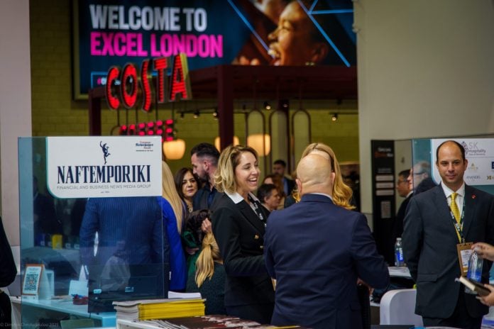 Μεγάλες προσδοκίες αλλά με προϋποθέσεις: Τι «φέρνουν» από το Λονδίνο οι εκπρόσωποι του τουρισμού