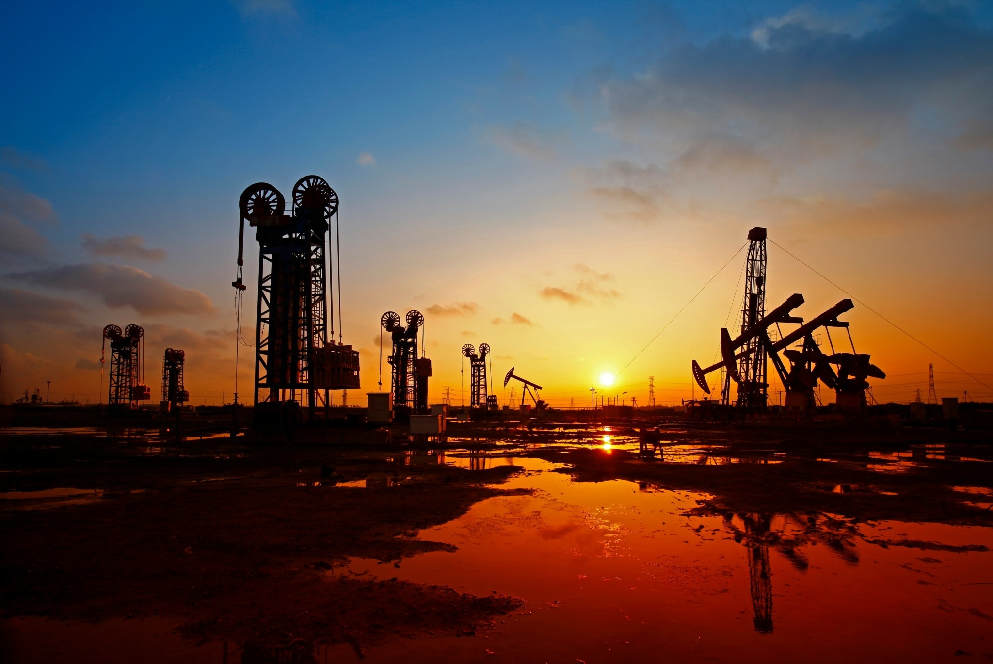 Πετρέλαιο: Πάνω από τα 82 δολάρια το Brent – Δεν κατευνάζει τις αγορές το σχέδιο των ΗΠΑ για συνοδεία δεξαμενόπλοιων στο Ορμούζ