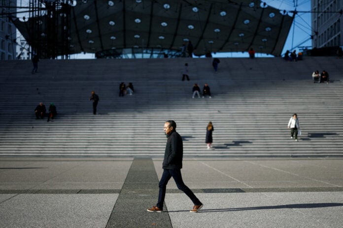Θέσπιση κοινού κατώτατου μισθού για όλη την ΕΕ: Είναι ρεαλιστικό;