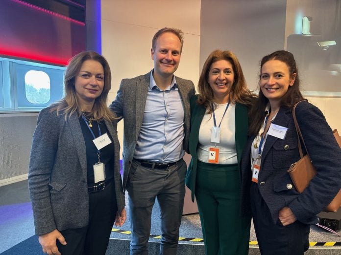 Τουρισμός: Σταθερή η ταξιδιωτική ζήτηση για Ελλάδα παρά την κρίση στη Μέση Ανατολή