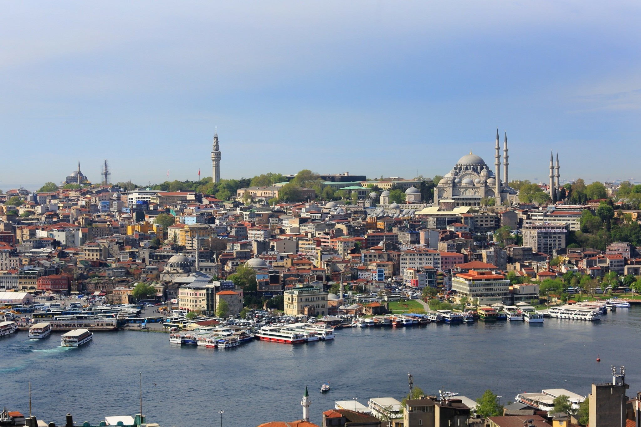 Τουρκία: Η Fitch αναβάθμισε τις προοπτικές της οικονομίας – Η αξιολόγηση της Moody’s (tweet)