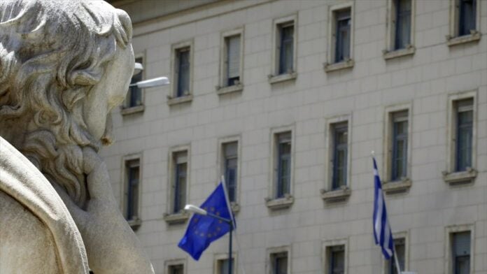 Τράπεζα της Ελλάδος: Ψαλιδίζει το ρυθμό ανάπτυξης για το 2026 και το 2027