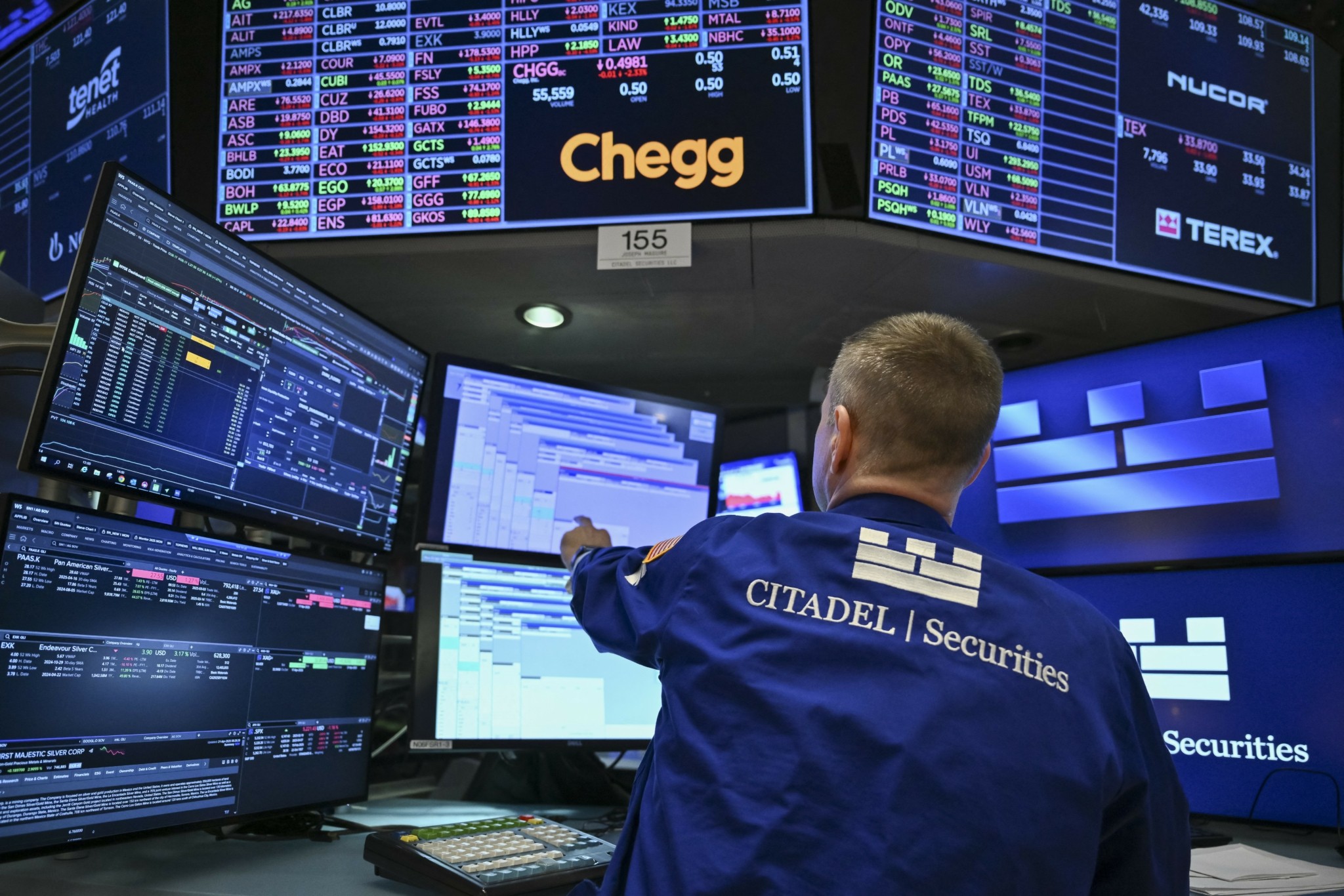 Wall Street: Στροφή στο ταμπλό με περιορισμό απωλειών μετά την παρέμβαση Τραμπ