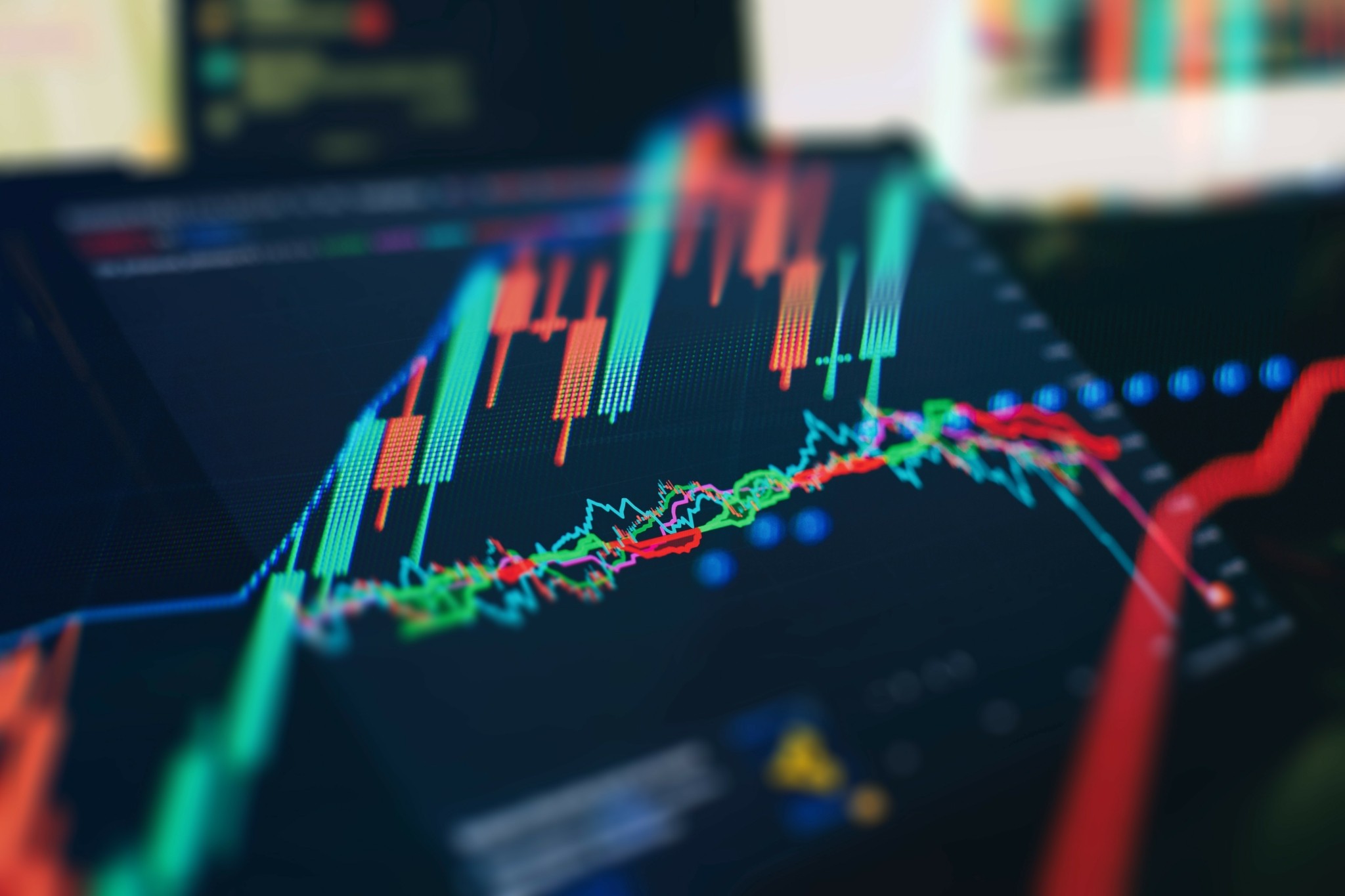 Υποτονικά οι ευρωαγορές εν αναμονή Fed