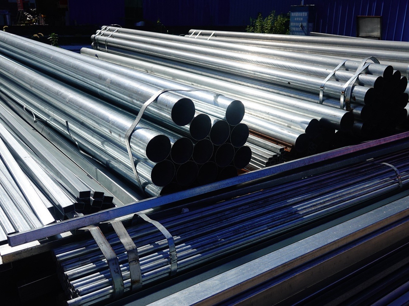 Αλουμίνιο: Σε χαμηλό 4ετίας οι τιμές – Χαμηλή ζήτηση και γεμάτες αποθήκες στην Κίνα