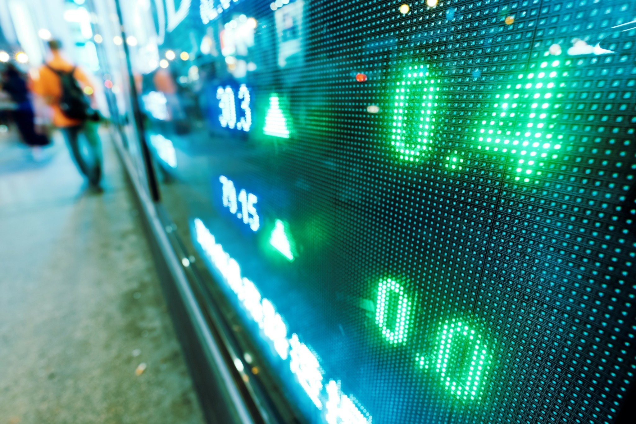 Aνοδικό μομέντουμ στις ασιατικές αγορές καθώς αποκλιμακώνονται οι γεωπολιτικές εντάσεις