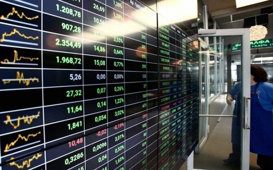 Bank of America: Οι ελληνικές μετοχές παραμένουν στο επίκεντρο των funds (γραφήματα)