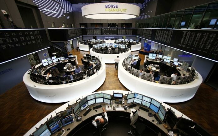 Ευρωπαϊκά Χρηματιστήρια: Στο «κόκκινο» με το βλέμμα στο πετρέλαιο