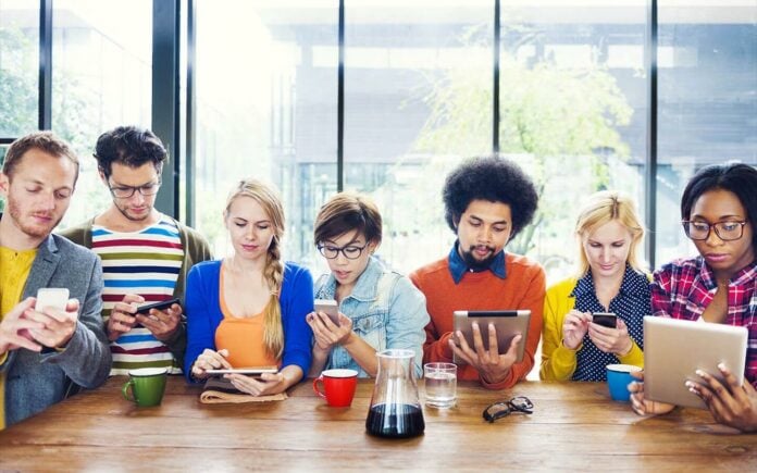 Gen Z : Έξι εργασιακές συμπεριφορές που τρελαίνουν τους παλαιότερους