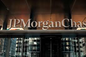 Η JPMorgan θέλει τους Ευρωπαίους «σκληρούς» απέναντι στον Τραμπ