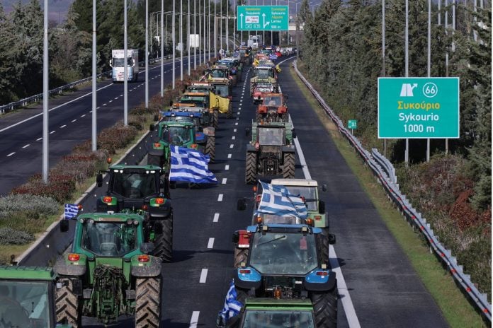 «Κληρώνει» σήμερα για το μέλλον στα μπλόκα  – Με αξιώσεις για μετρήσιμες δεσμεύσεις στο Μαξίμου οι αγρότες