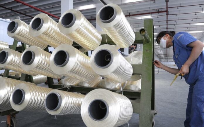 Μεταποίηση: Αύξηση παραγωγής και νέων παραγγελιών με επιταχυνόμενους ρυθμούς