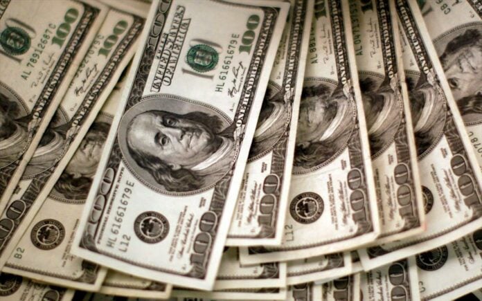 Νέες απώλειες για το δολάριο