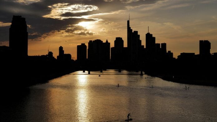 Ο πόλεμος στον Κόλπο προκαλεί κατάρρευση της οικονομικής εμπιστοσύνης στη Γερμανία