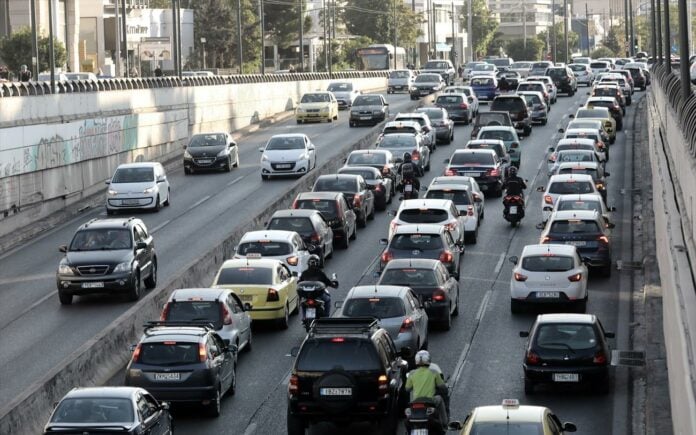 Ραβασάκια για απλήρωτα τέλη και ανασφάλιστα οχήματα
