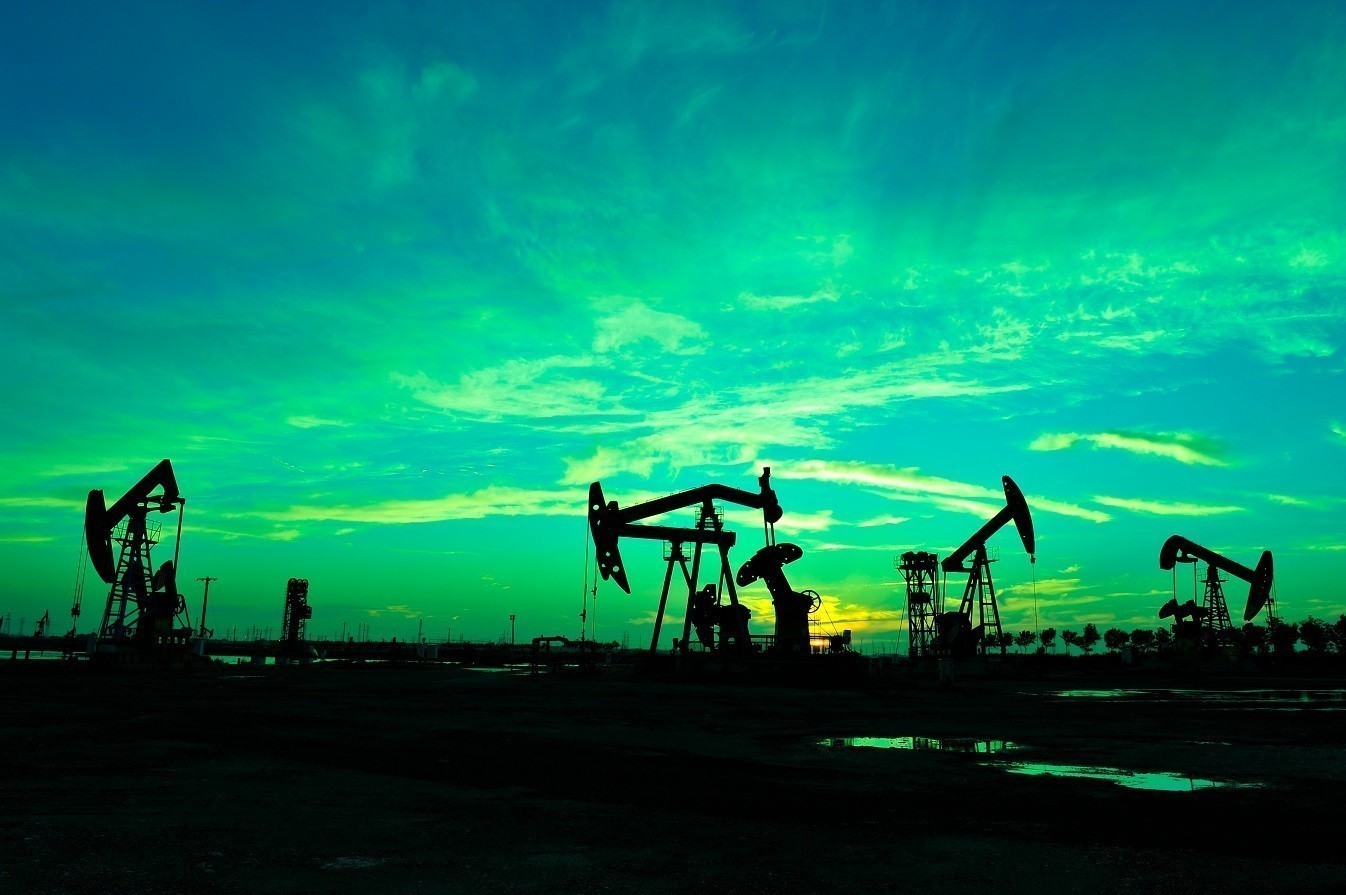 Σε κρίσιμο σταυροδρόμι οι Big Oil: «Κόφτης» στα μερίσματα ή περιορισμός στις γεωτρήσεις;