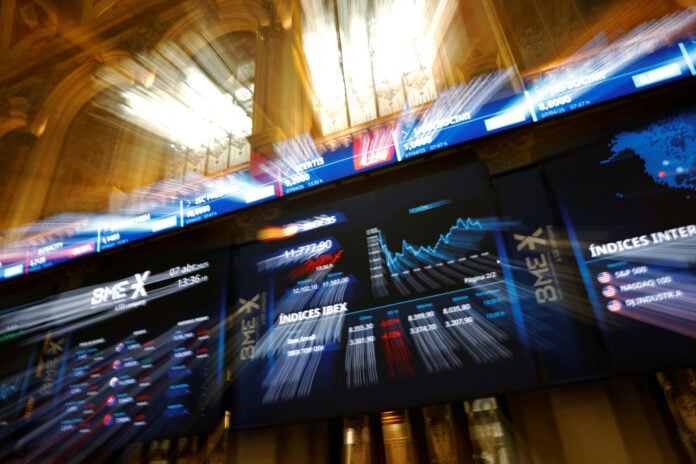 Σήμα κινδύνου από Apollo για την «αλαζονεία» στο private credit