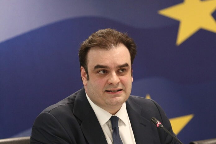 Στις ΗΠΑ ο Κ. Πιερρακάκης – «Πυλώνας πολιτικής, δημοσιονομικής και περιφερειακής σταθερότητας» η Ελλάδα