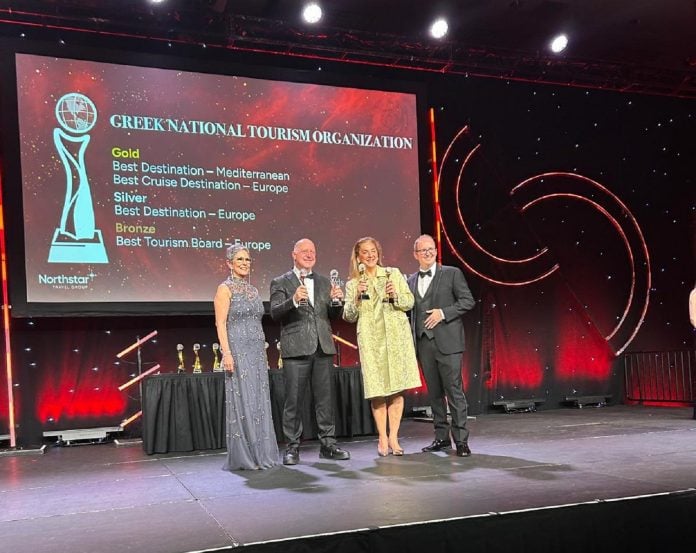 Travvy Awards 2025: «Σάρωσε» η Ελλάδα στα «Όσκαρ» του αμερικανικού τουρισμού