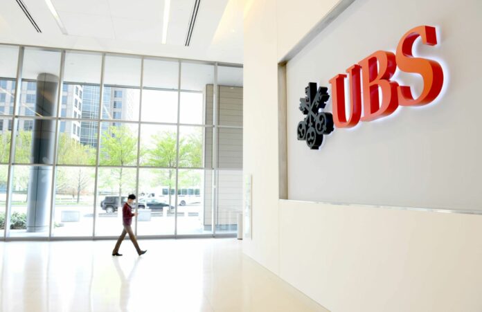 UBS: Σε υψηλά 17 ετών η μετοχή – Σήμα συμβιβασμού για τις κεφαλαιακές απαιτήσεις
