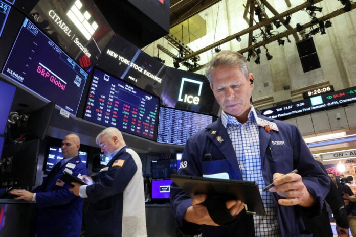 Wall Street: Οριακή άνοδος για τον S&P 500 μετά το σοκ του πολέμου στο Ιράν