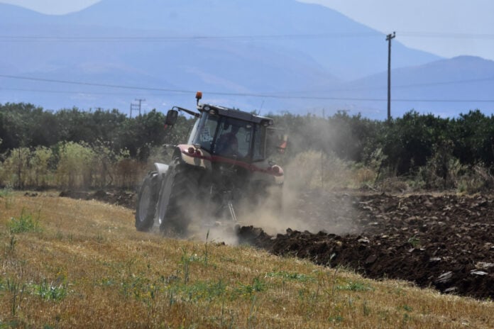 Χρ. Κέλλας: Ξεκινούν οι πληρωμές στους αγρότες – Πώς θα «τρέξει» η διαδικασία, τι καταβάλλεται μέσα στο επόμενο 10ήμερο