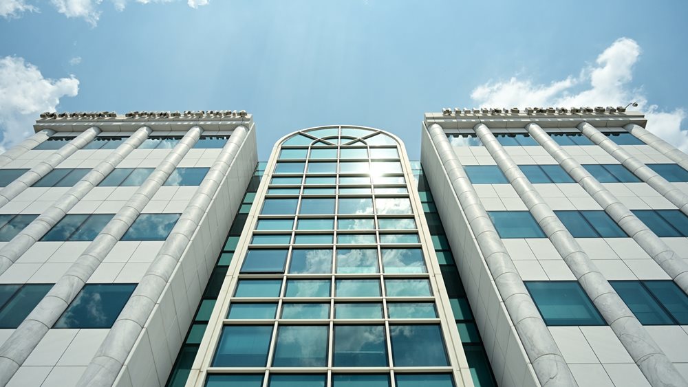 Χρηματιστήριο: Εντυπωσιακή ανάκαμψη 3,3% πάνω από τις 2.300 μονάδες με ράλι ομίλου Viohalco και τραπεζικό ριμπάουντ